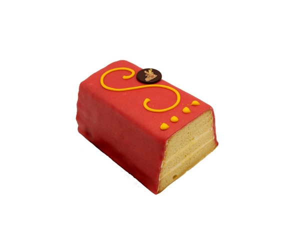 Sint Marsepeincake half